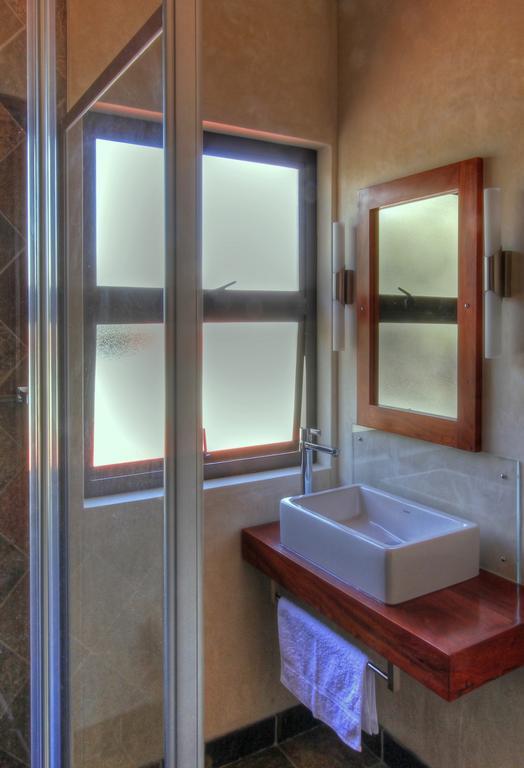 Hartmann Suites Serviced Self-Catering Apartments ويندهوك المظهر الخارجي الصورة