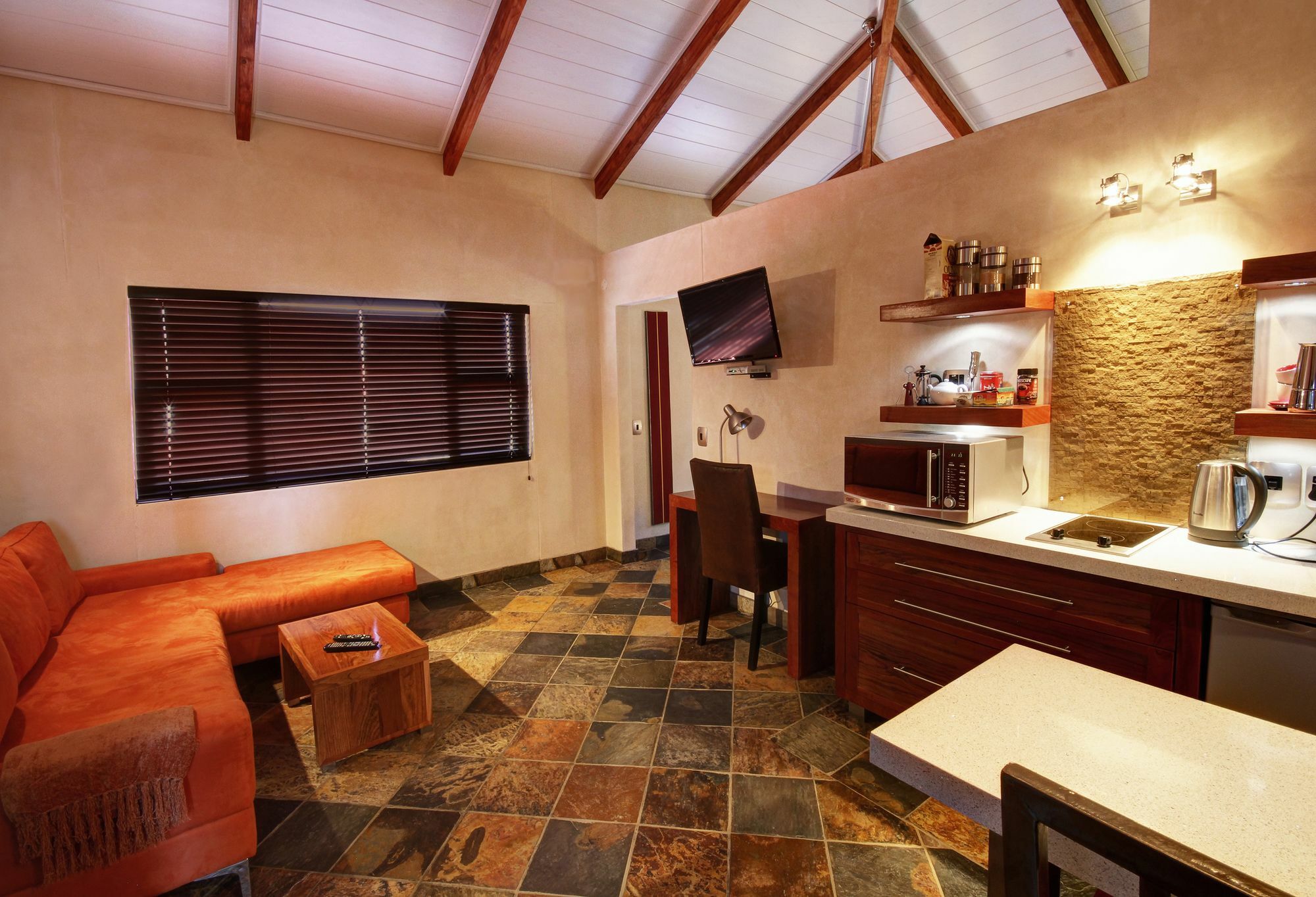 Hartmann Suites Serviced Self-Catering Apartments ويندهوك المظهر الخارجي الصورة
