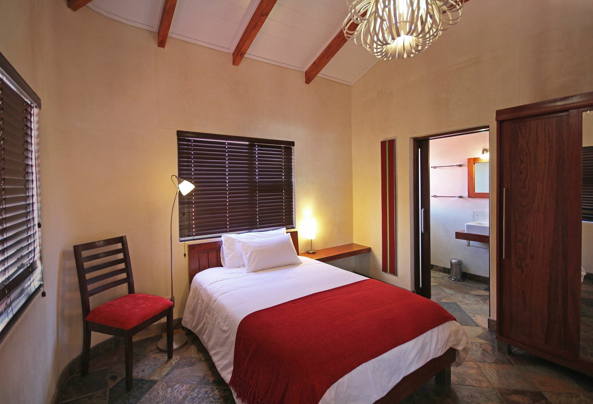 Hartmann Suites Serviced Self-Catering Apartments ويندهوك المظهر الخارجي الصورة